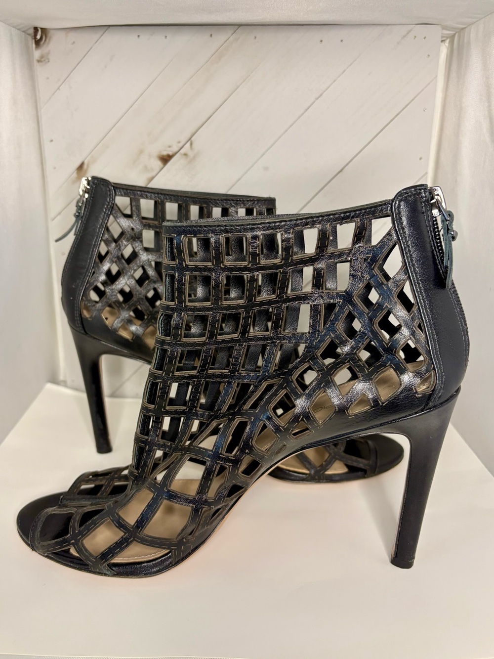 VIA SPIGA : Elenora Black Leather Caged Booties Heels Size 10